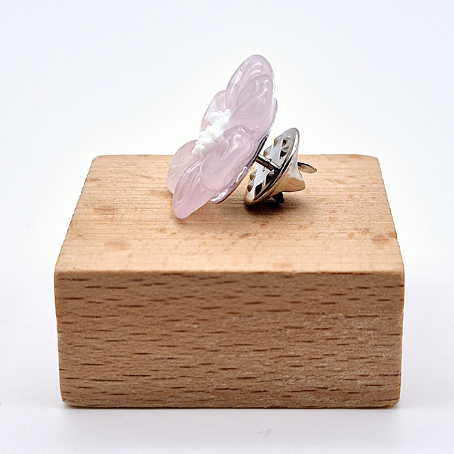 Pin's Marguerite rose