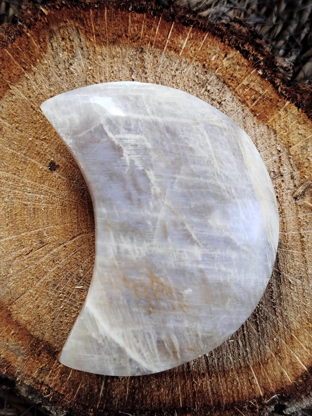 Croissant de pierre de lune beige