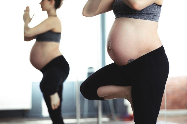 YOGA PRENATAL YOGA FEMMES ENCEINTES Vichy