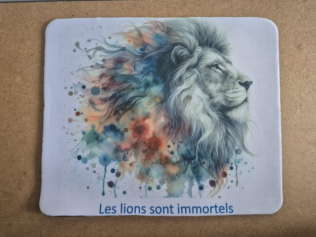 Tapis souris &quot;les lions sont immortels&quot;