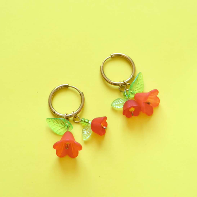 Boucles d'oreilles Fleurs Tombantes Rouges