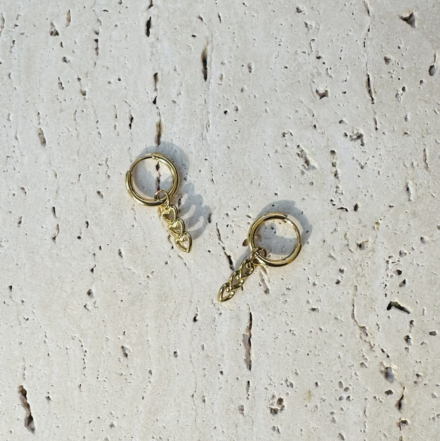 Oorbellen hartjes goud 