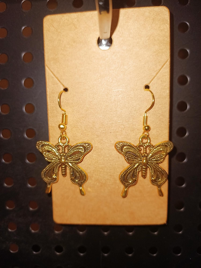 Boucles d&#039;oreilles papillon 🦋