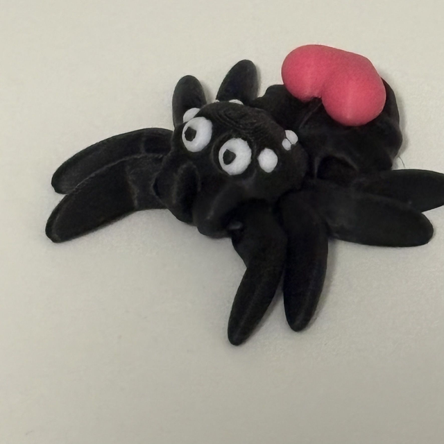 3D Printed Spider With Pink Heart