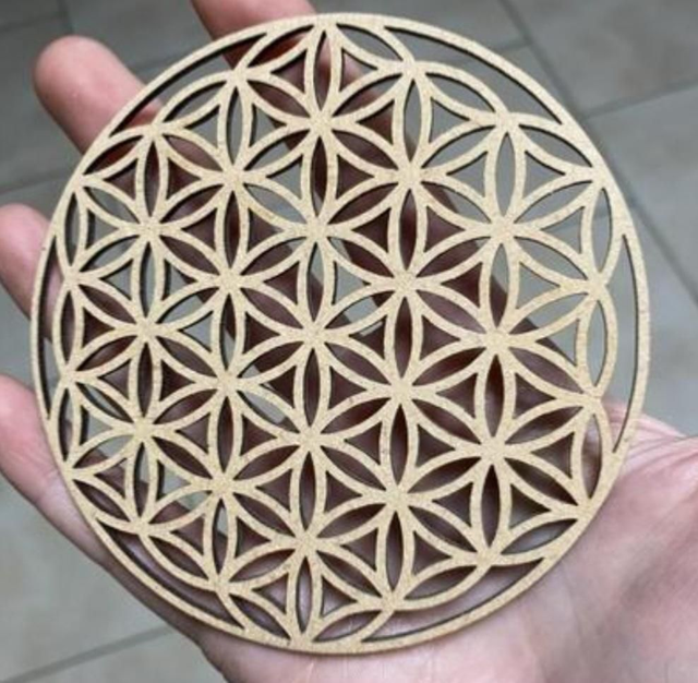 Fleur de vie en bois 10€