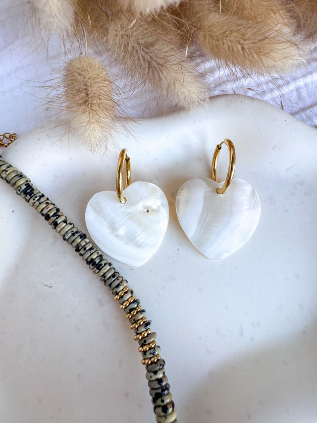 Boucles d'oreilles Cœur motif.