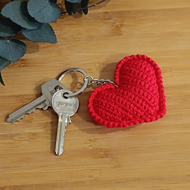 Porte-clés LOVE en crochet - Fair main