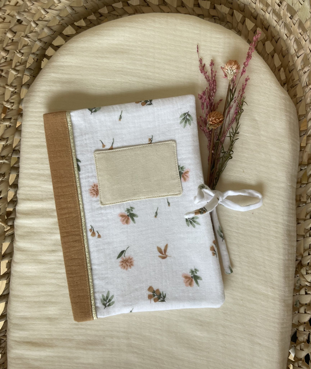 Protège carnet de santé Emilia