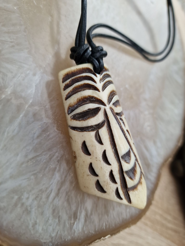 Collier Africain Maori Cuir Noir