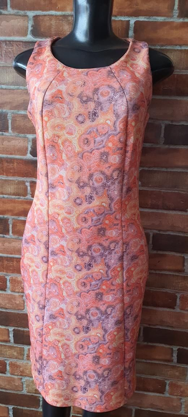 Vestido Estampado Laranjado T/M. Sem Manga.