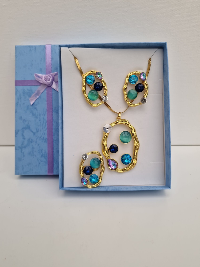 Parure Bijoux Trois Pièces Acier Doré Pierres De Lune Strass