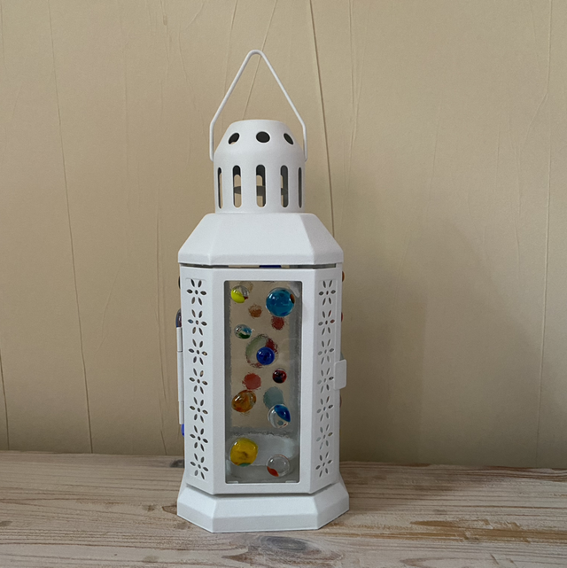 Lattern with colourful blobs 