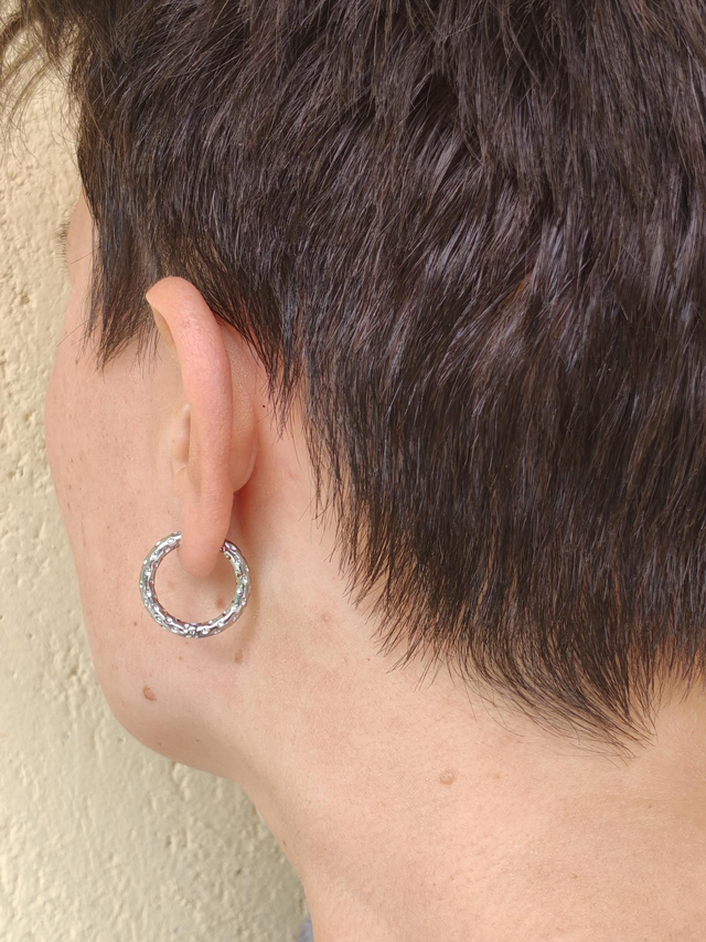 Créoles rondes martelés argentées 