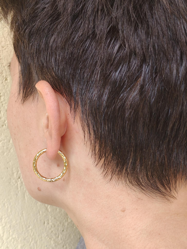 Créoles rondes martelés dorées 