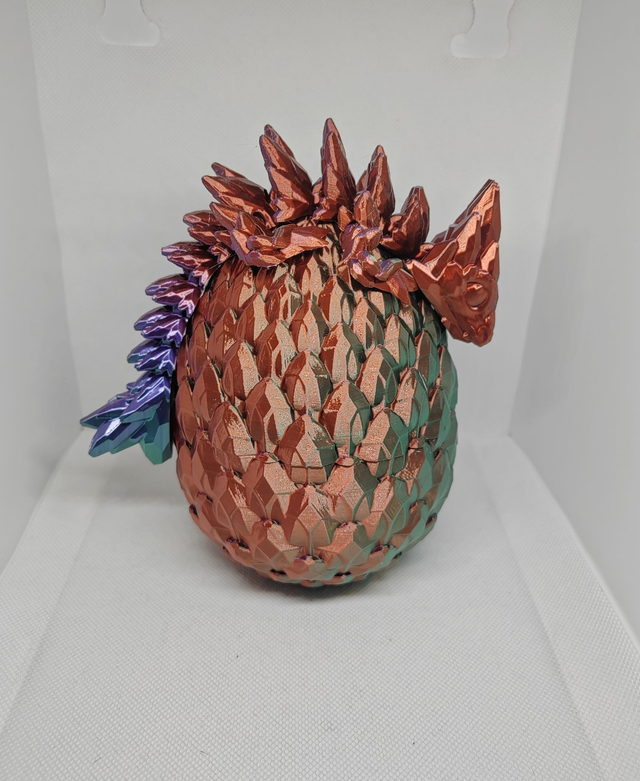 Œuf de dragon gemmes 