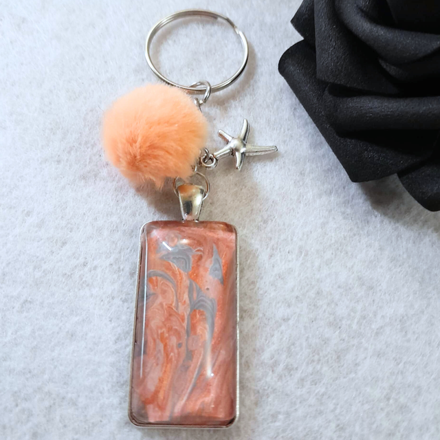 CORAIL - Porte-clés - Saumon et gris - Métal argenté