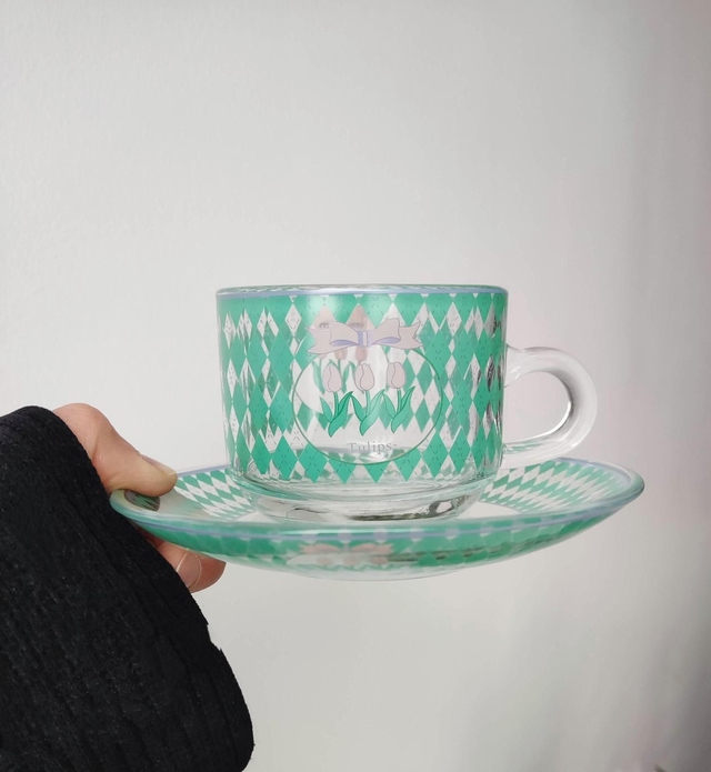 Tasse à café et soucoupe en verre style vintage tulipes rubans
