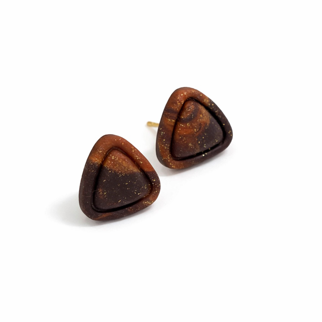 Pendientes mini arcilla y acero triángulo 