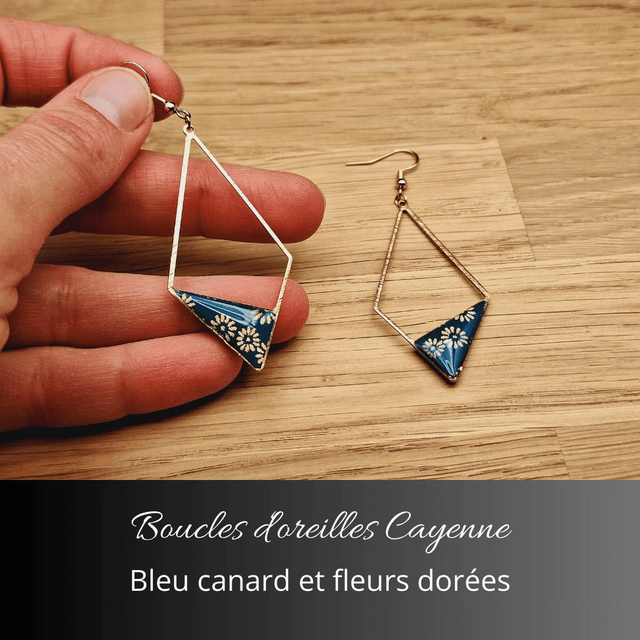 Boucles d&#039;oreilles Cayenne - Bleu canard, fleurs dorées