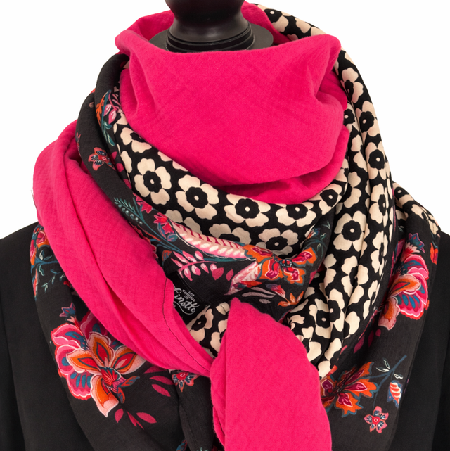 Foulard triangle — Noir Floral & Rose Fuchsia