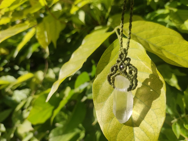 Collier/pendule • cristal de roche