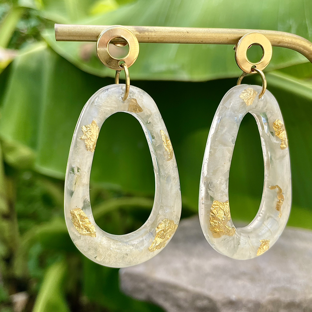 Boucles Amanda - blanches et or 