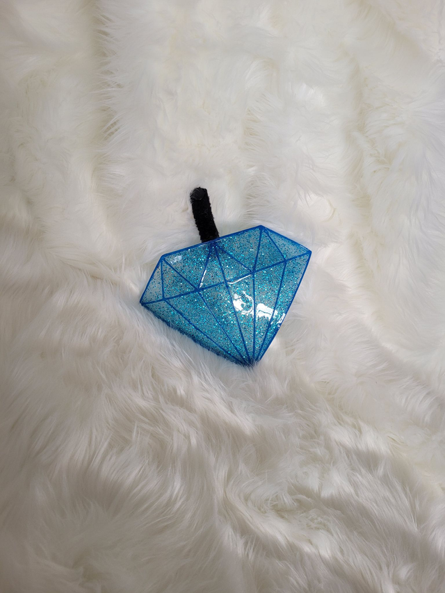 resin diamond pendant