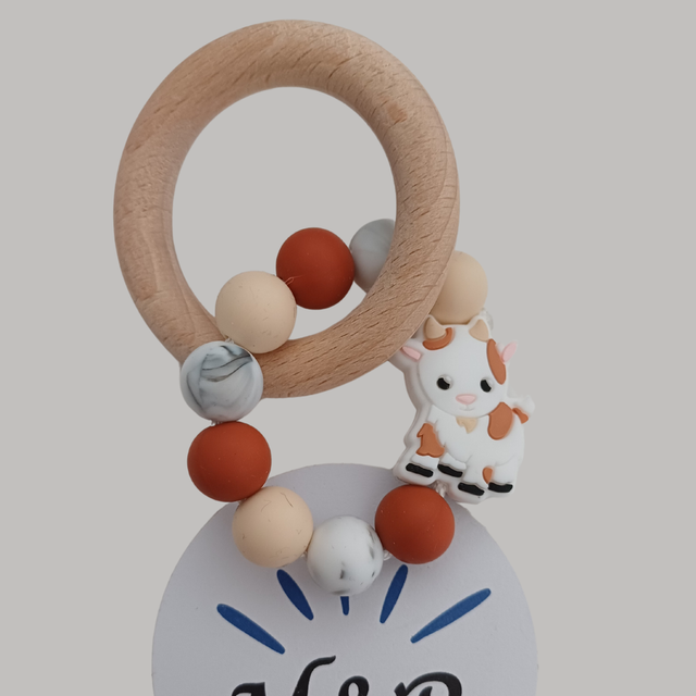 🔸 Anneau de dentition bois &amp; silicone – Vache Blanche et Orange 🐄
