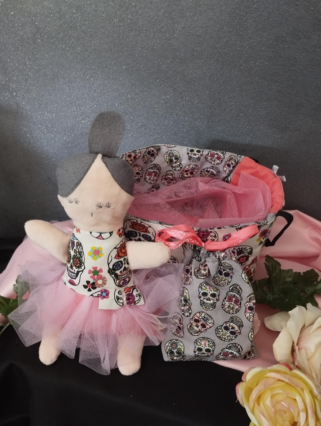 poupée en tissus(en stock)