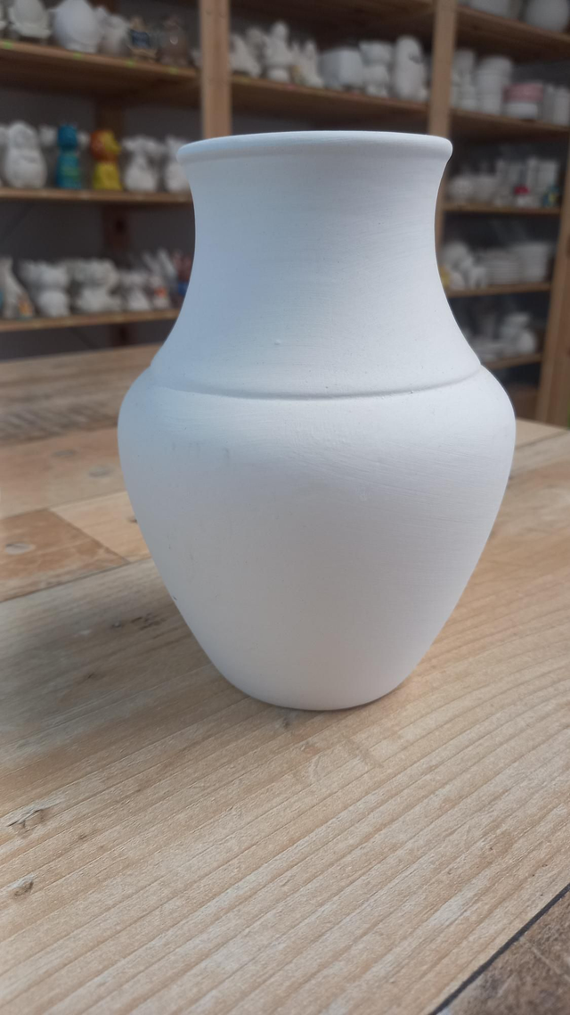 Medium Collar Vase