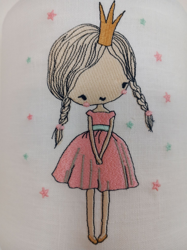 Applique murale lin brodé - Broderie Princesse - Electrifiée