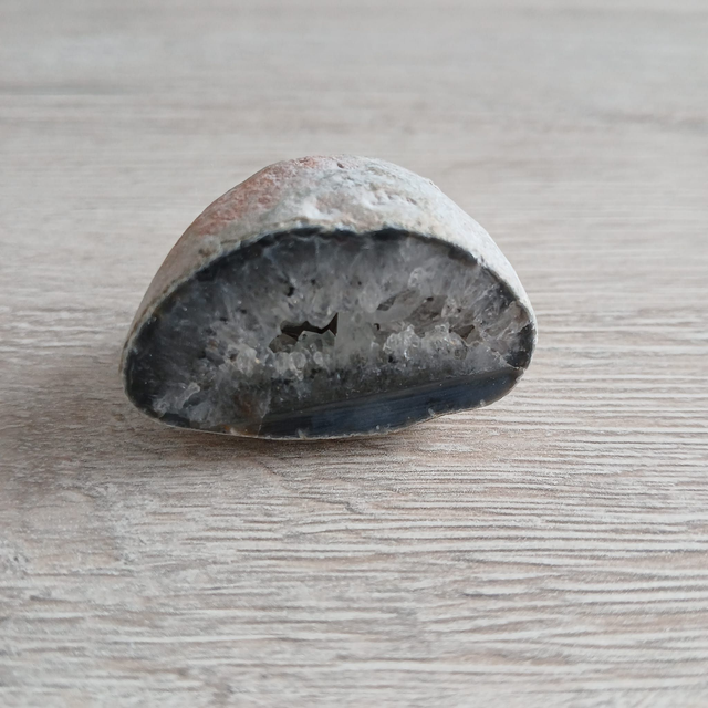 Agaat Geode 4x2,5x3 cm (12.054)