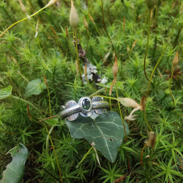 Bague en Argent inspiration Jarretière Nervure Tourmaline verte