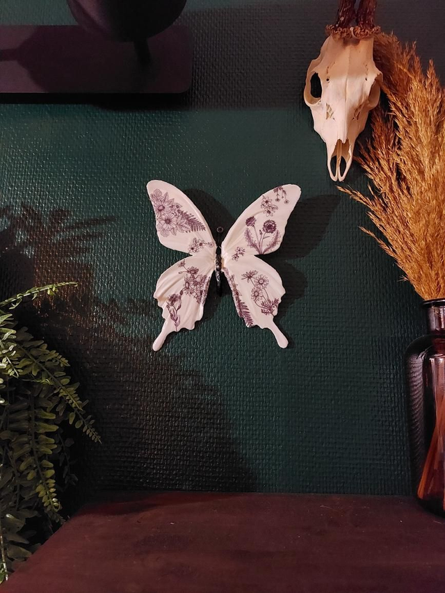 Papillon mural noir et blanc