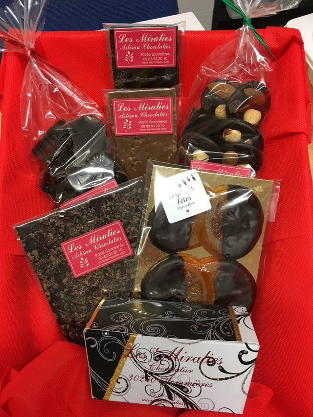 Coffret Cadeau - Assortiment chocolats avec ballotin 150 g