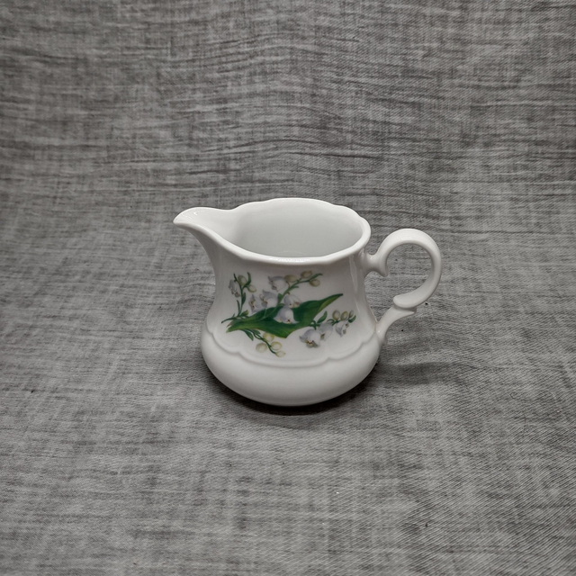 Seltmann Weiden | Ronde Melkkan Roomkan (diameter 8 cm | hoogte 7,5 cm) wit &#039;Regina&#039; met &#039;Lelietjes van Dalen&#039; bloemmotief | Vintage