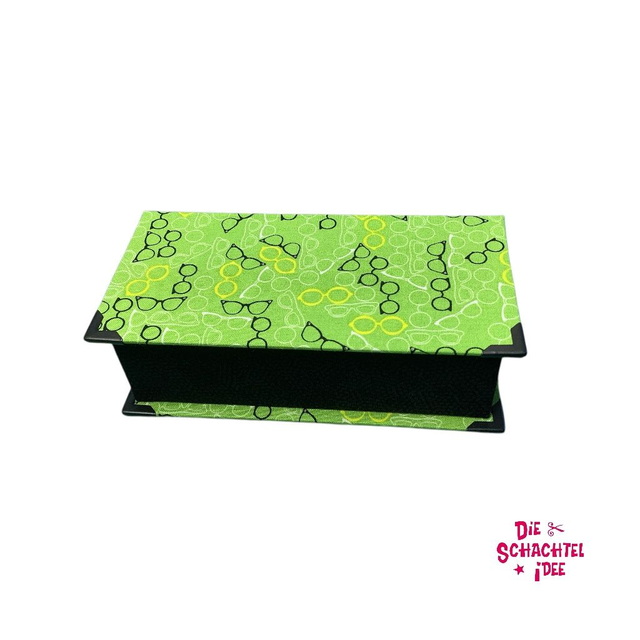 Brillen in schwarz-grün 