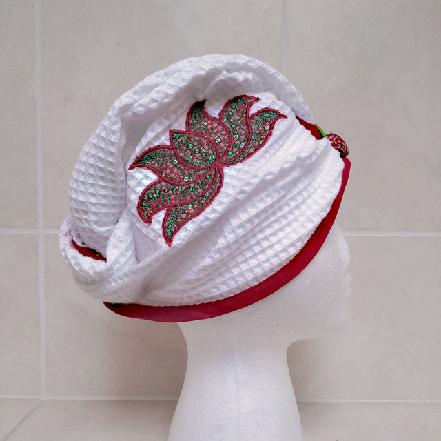 Serviette pour cheveux broderie fleur de lotus rouge