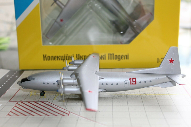 Russian Air Force Antonov AN-10 (19), 1:200, lim. Ed. 50, very rare!