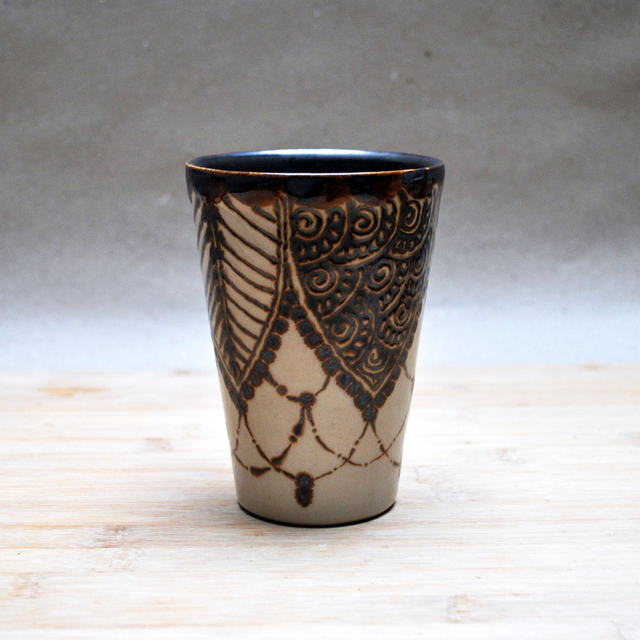 Elegant Stoneware Tumbler with Mandala Pattern
