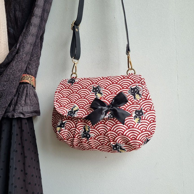 Sac forme pochette "Maneki" rouge blanc