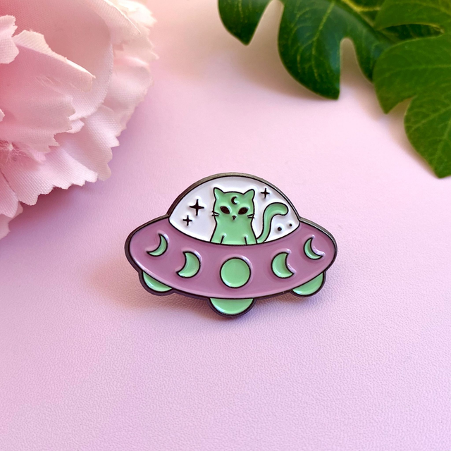 Pin&#039;s chat cosmique