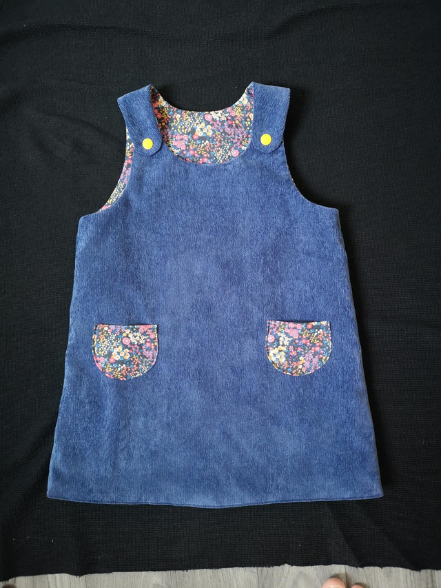 Robe réversible taille 18 mois 