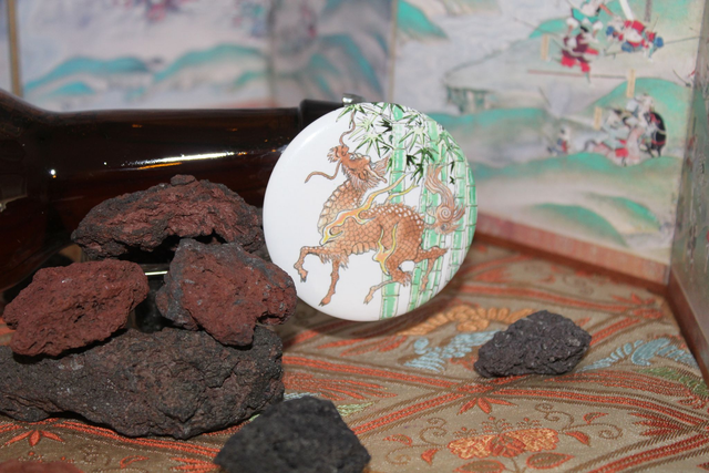 Décapsuleur magnétique  "Kirin sur fond de bambou"