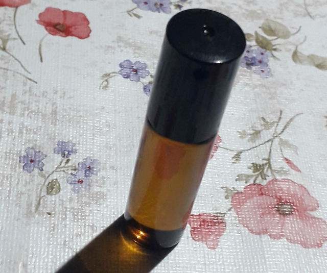 Palo Santo Parfum Oil in 10 ml Anber Roller Bottle