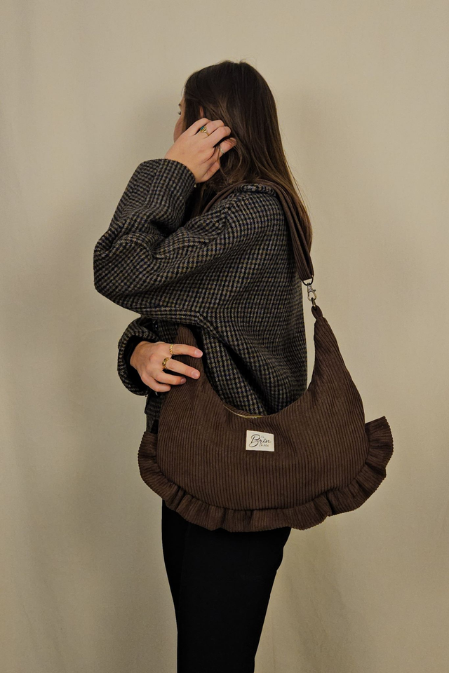 Le sac croissant marron