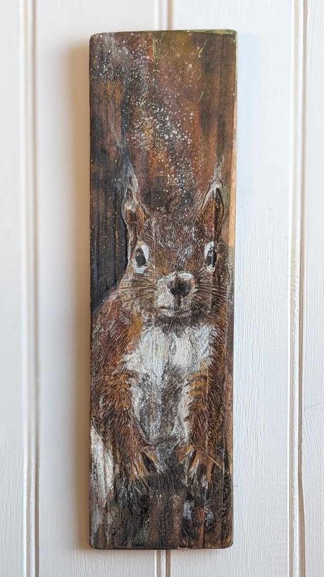 Squirrel, curious - Handcrafted reclaimed wood works