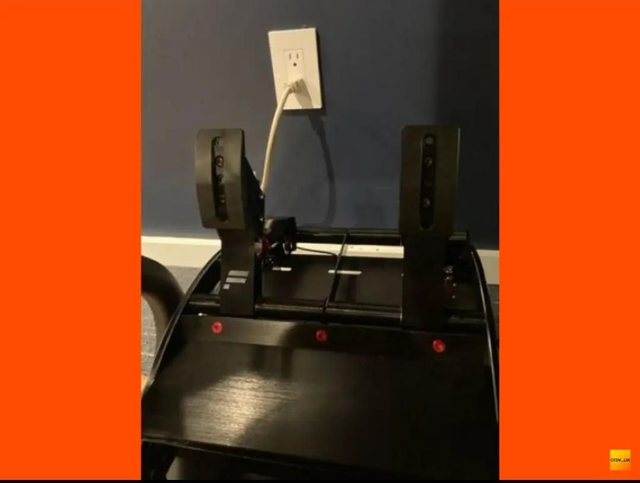 Fanatec Clubsport V3 Pedal Brake reposition and clutch delete spacer kit CREW_UK