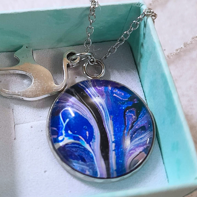 REGARD FELIN - Collier - Breloque chat