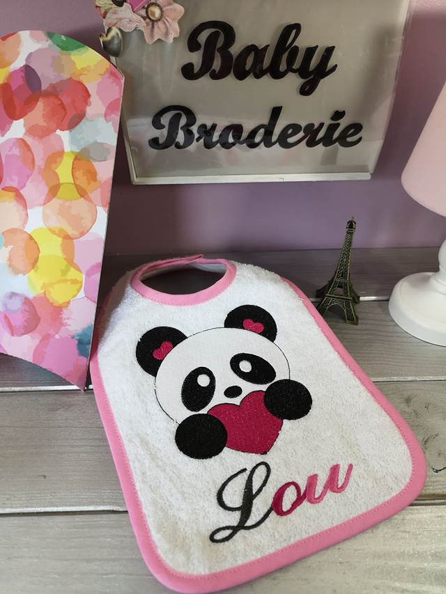 Bavoir modèle fille